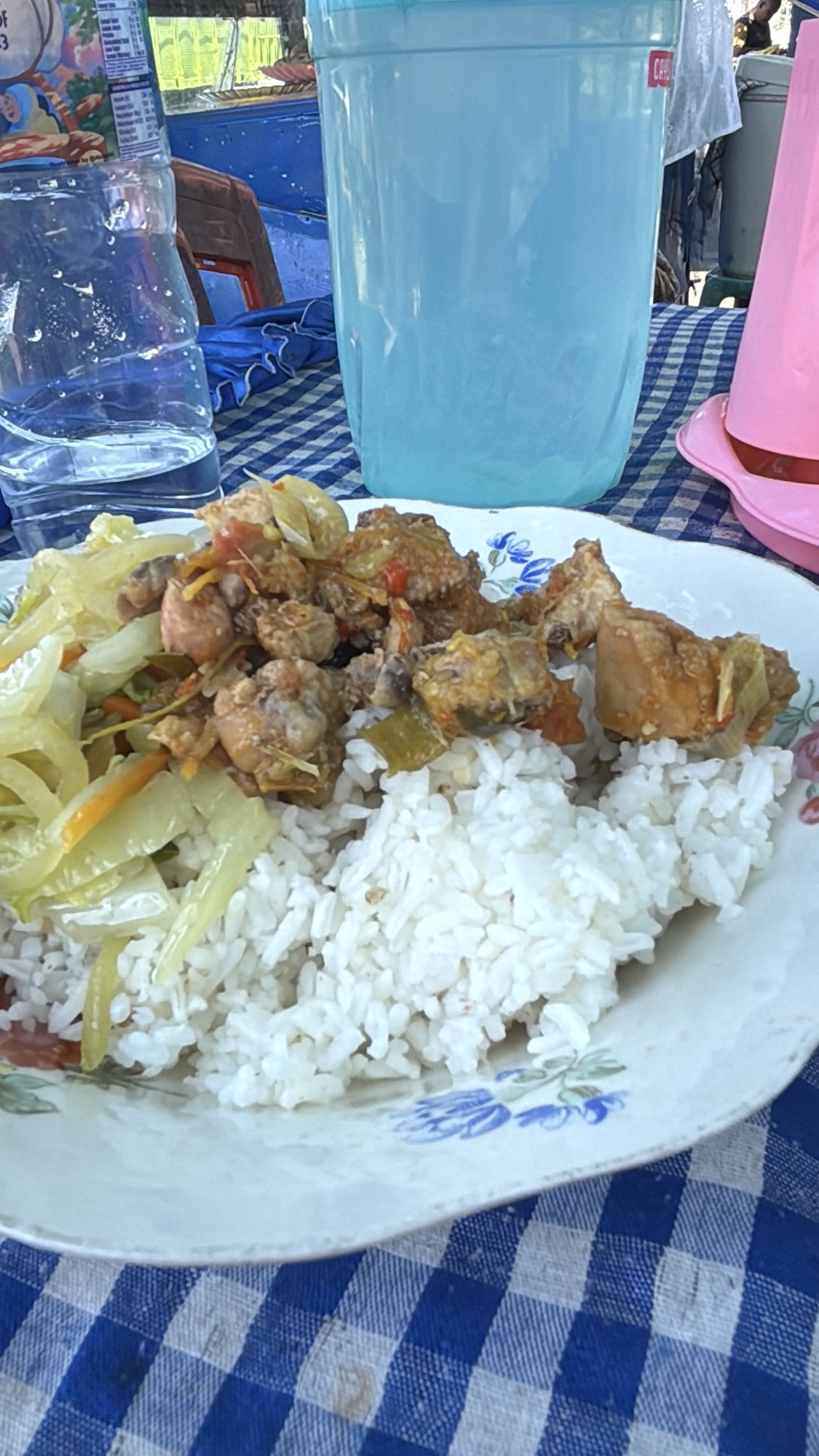 Lunch at a local food stall right in front of my hotel