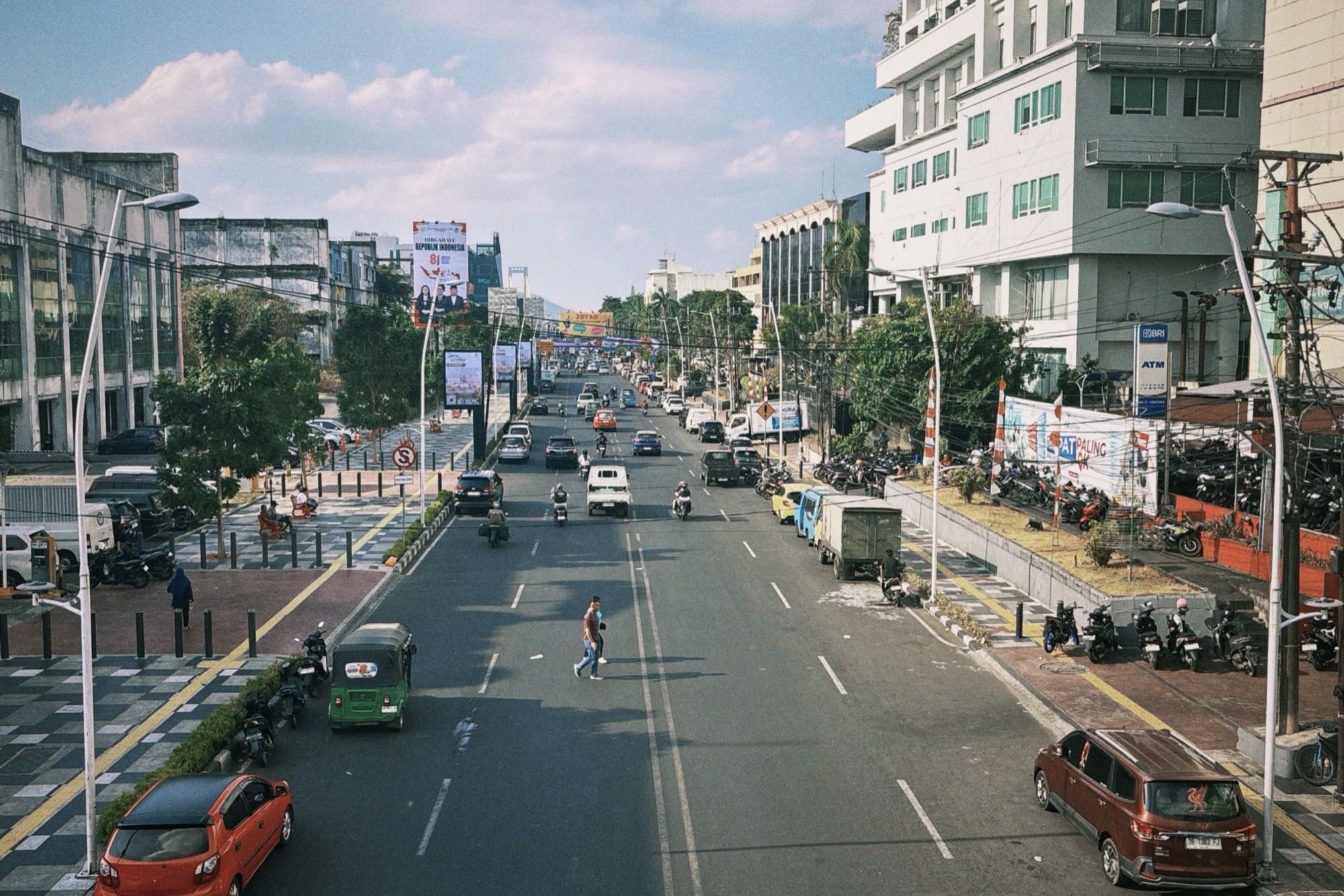 Back on the streets of Manado in the evening