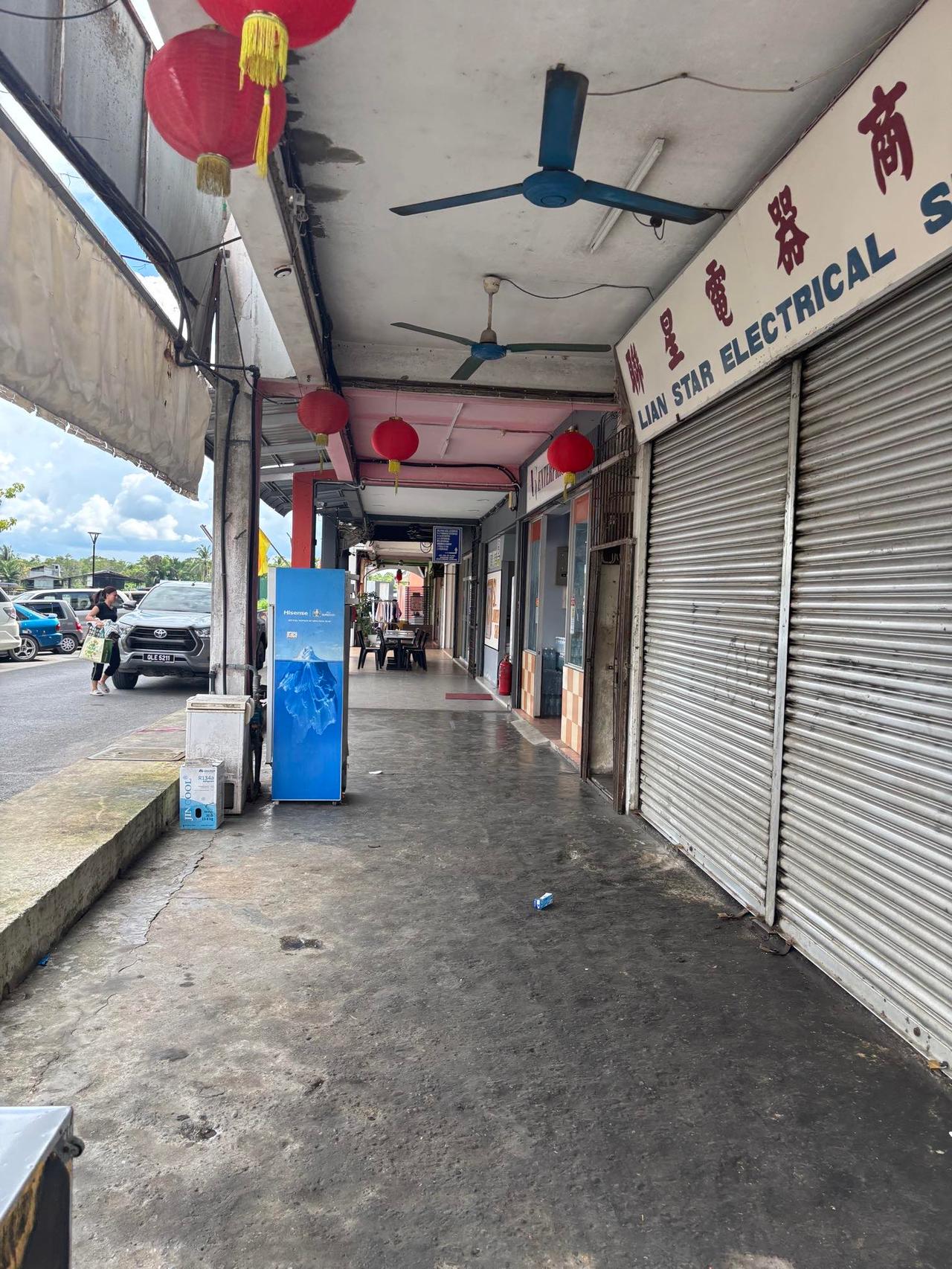 The town of Limbang along the river