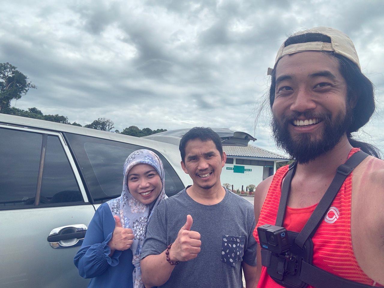 The kind couple who gave me a ride to the Brunei border