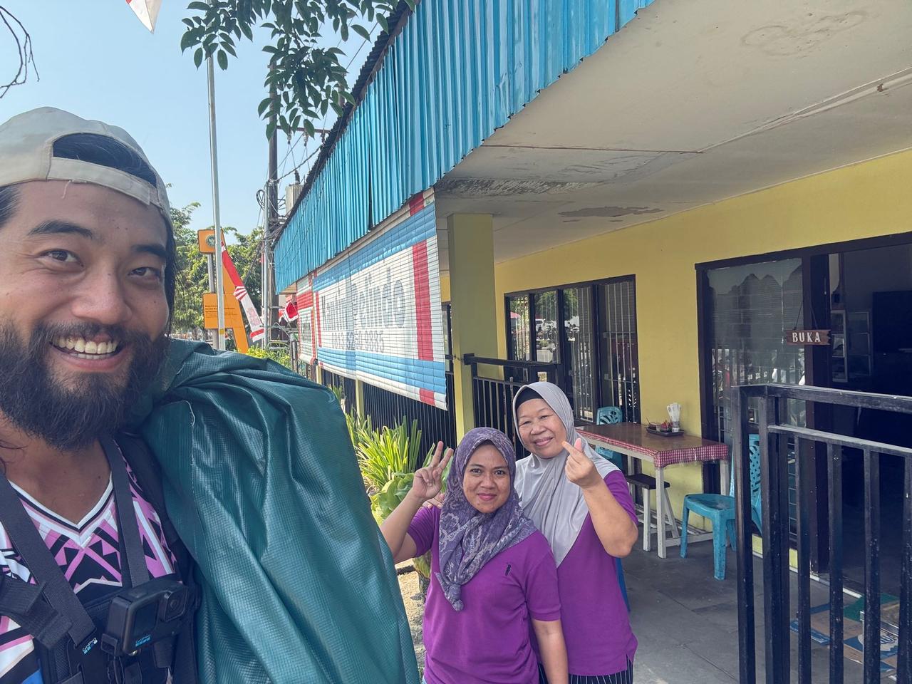 Seporsi Nasi Rawon di sebuah warung lokal di Tarakan