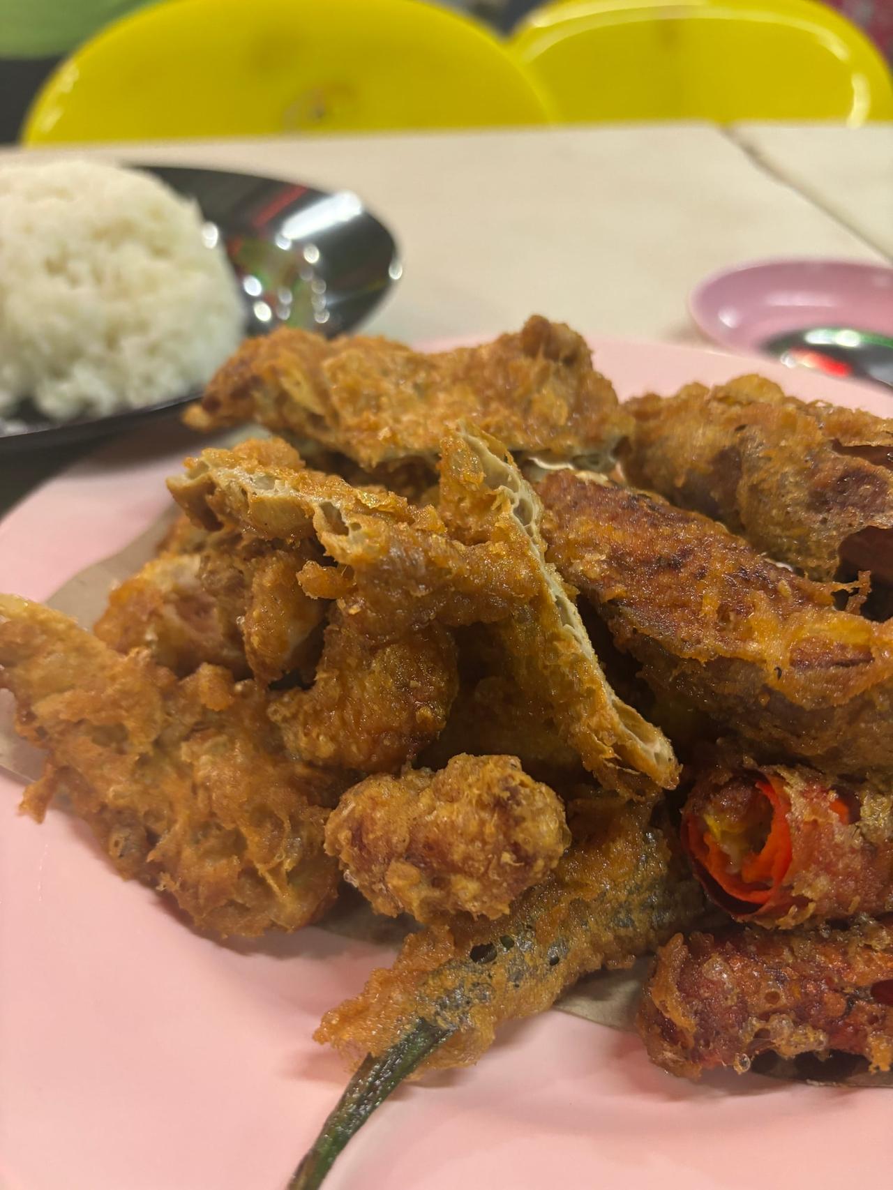 A plate of local fried food from the same Tawau stall visited the day before