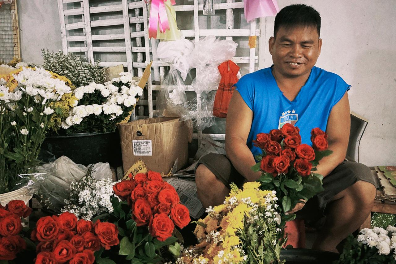 Friend's wife's younger sister's husband working at Carcar market