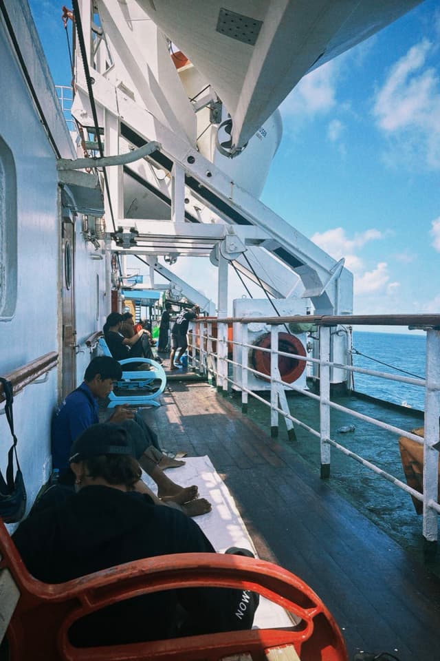 Surviving a 30-Hour Ferry Ride: A Stopover in Paradise & Finally Arriving in Baubau