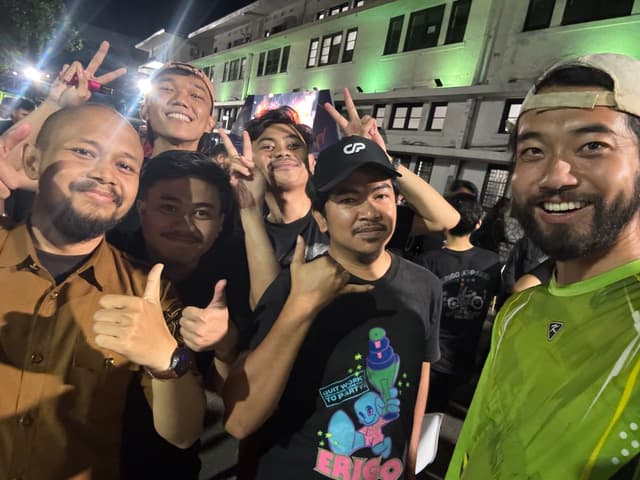 A Night of Roaring Tides: Football, Fever, and Finding the Pulse of Makassar