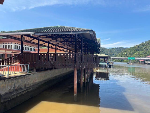 Plot Twist: Extending My Stay to Uncover the Hidden Gems of Bangar, Brunei