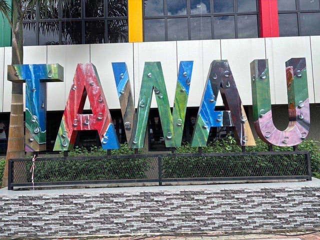 Stuck in Tawau: Playing the Visa Waiting Game in Malaysia's Bustling Port City