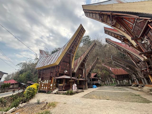 A Prologue to Ma'nene: First Steps into Toraja's Sacred Highlands
