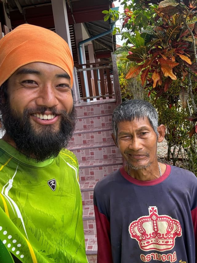 🇹🇭 A Journey to Surat Thani: Kindness, Art, and Night Markets