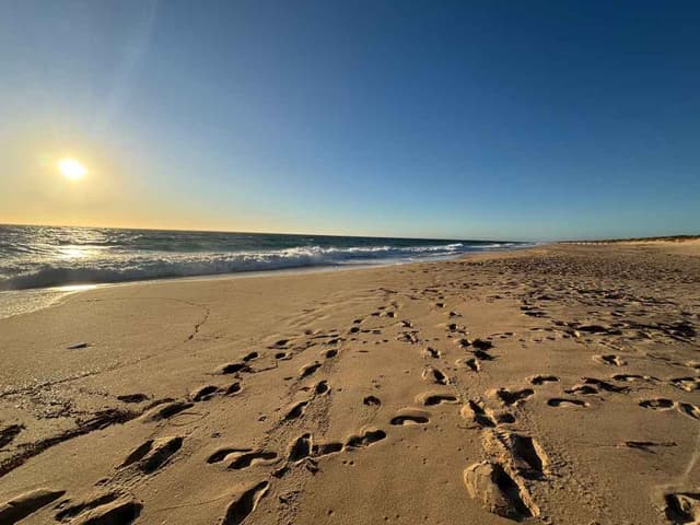 🇦🇺 From Preston Beach to Busselton: Encounters, Kindness, and a Warm Welcome