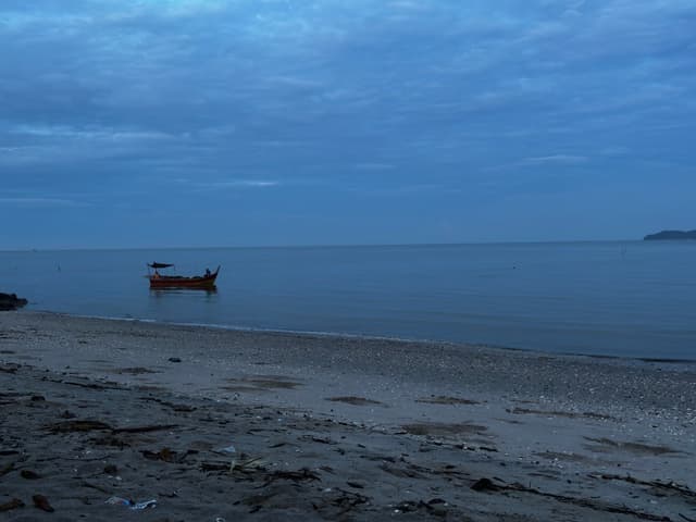 🇲🇾 Cycling Malaysia: From Fishermen’s Beach to Butterworth with Gratitude