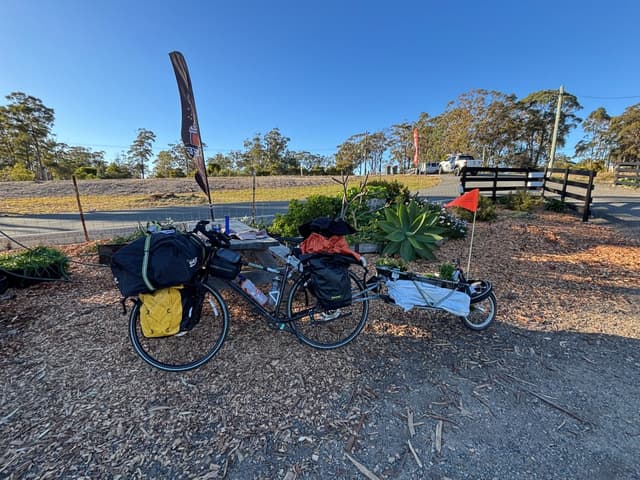 🇦🇺 A Day of Breakdowns, Kindness, and Quiet Resilience on the Road to Tathra