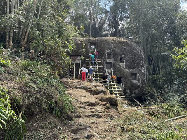 Ma'nene, Day One: The Toraja Ritual That Opens a Tomb Before Anyone Touches What's Inside
