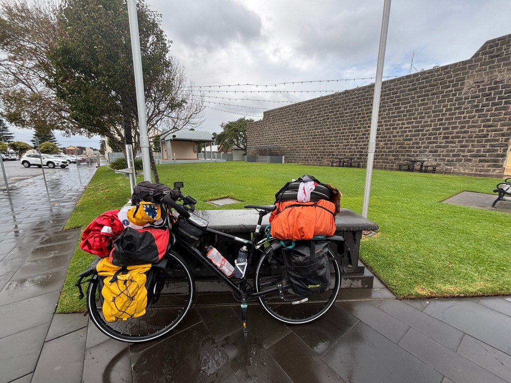 🇦🇺 From Portland to Warrnambool: Rain, Port Fairy, and Tower Hill Encounters