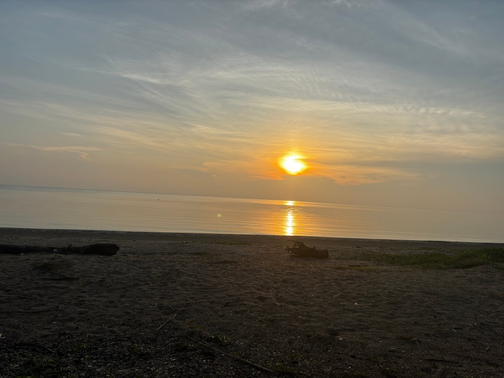🇹🇭 A Thai Morning by the Sea: From Sunrise to Hot Springs
