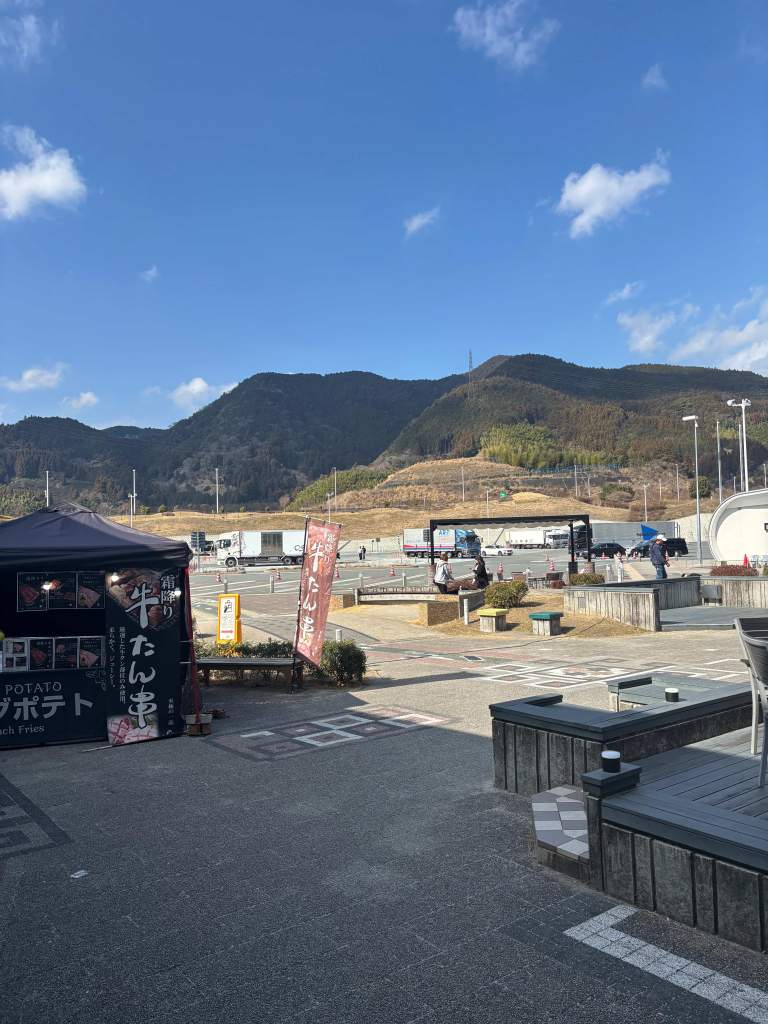 Heading West: Sengoku History, Highway Buses, and Warm Reunions in Osaka
