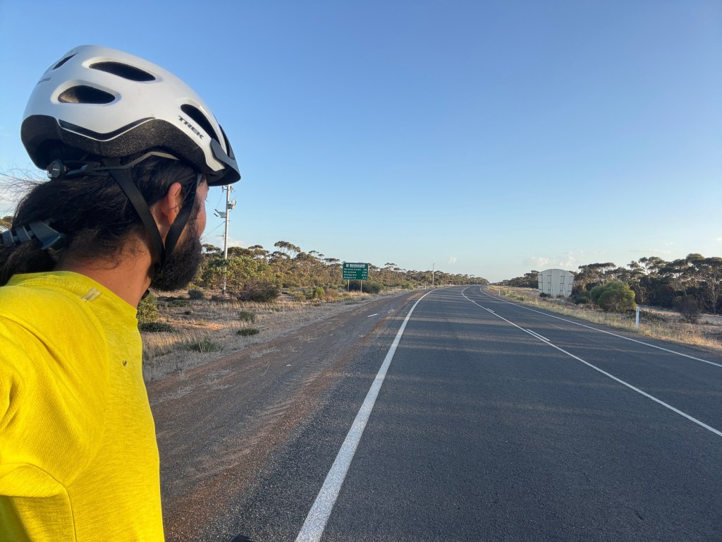 🇦🇺 A Night Before the Nullarbor: Preparation, Encounters, and Unexpected Trouble