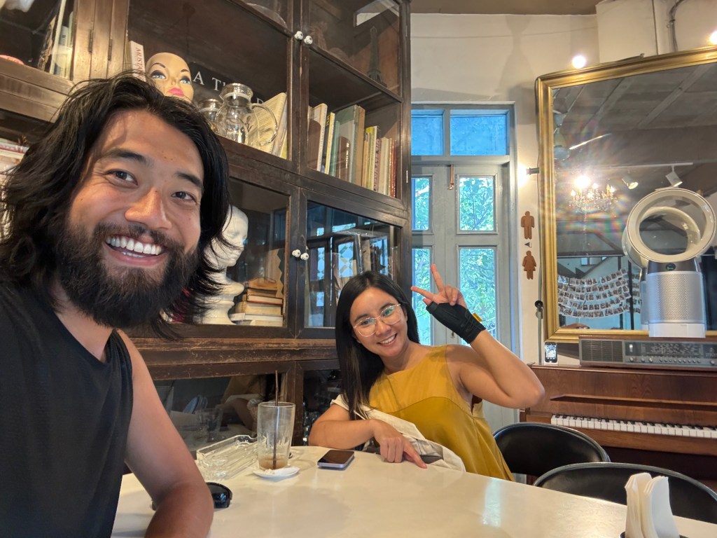 🇹🇭 Conversations in Bangkok: A Day of Friendship and Simple Joys
